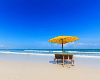 Mitr Inn Hua Hin Beach - Hua Hin - Strand