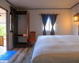 New Harrys Sunset Resort - Klong Nin Beach - קו לנטה - חדר שינה