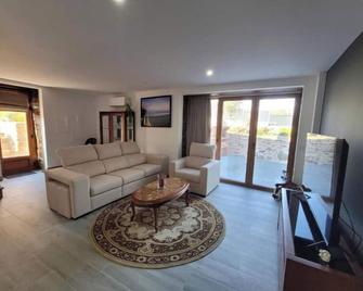 Casa Picau - Sobreira Formosa - Living room