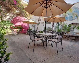 Hotel Punto 79 - San Miguel de Allende - Patio