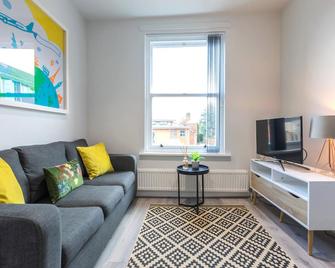 City Haven Preston - The Snug - a quiet cosy gem - Preston - Living room