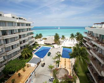 Ixchel Beach Hotel - Isla Mujeres - Bina