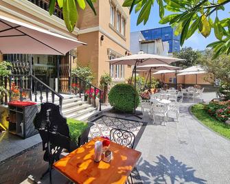 Hotel Antigua Miraflores - Lima - Patio
