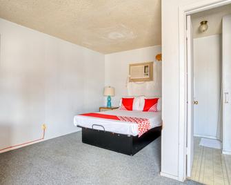 OYO Hotel Breckenridge Tx Hubbard Creek Lake - Breckenridge - Habitación