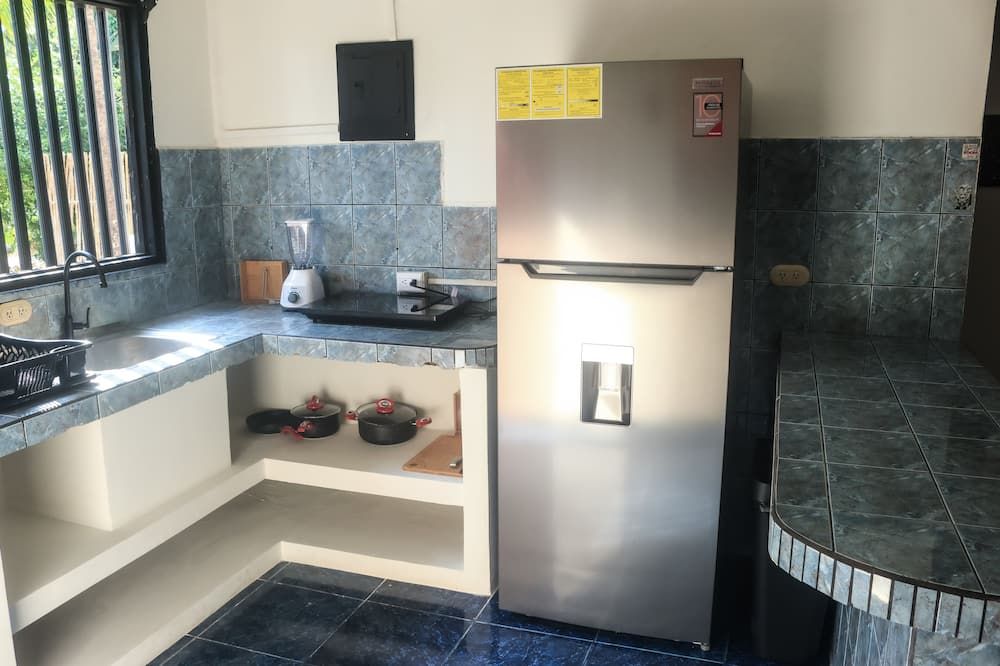 Tropical Camas Surf House - ג'אקו - מטבח