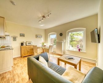 Ferienwohnung 'claas' auf dem Bauernhof Tamm - Gremersdorf - Huiskamer