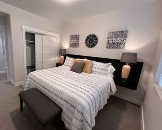 Sunset Suite - Castle Rock Condos - Richfield - Slaapkamer