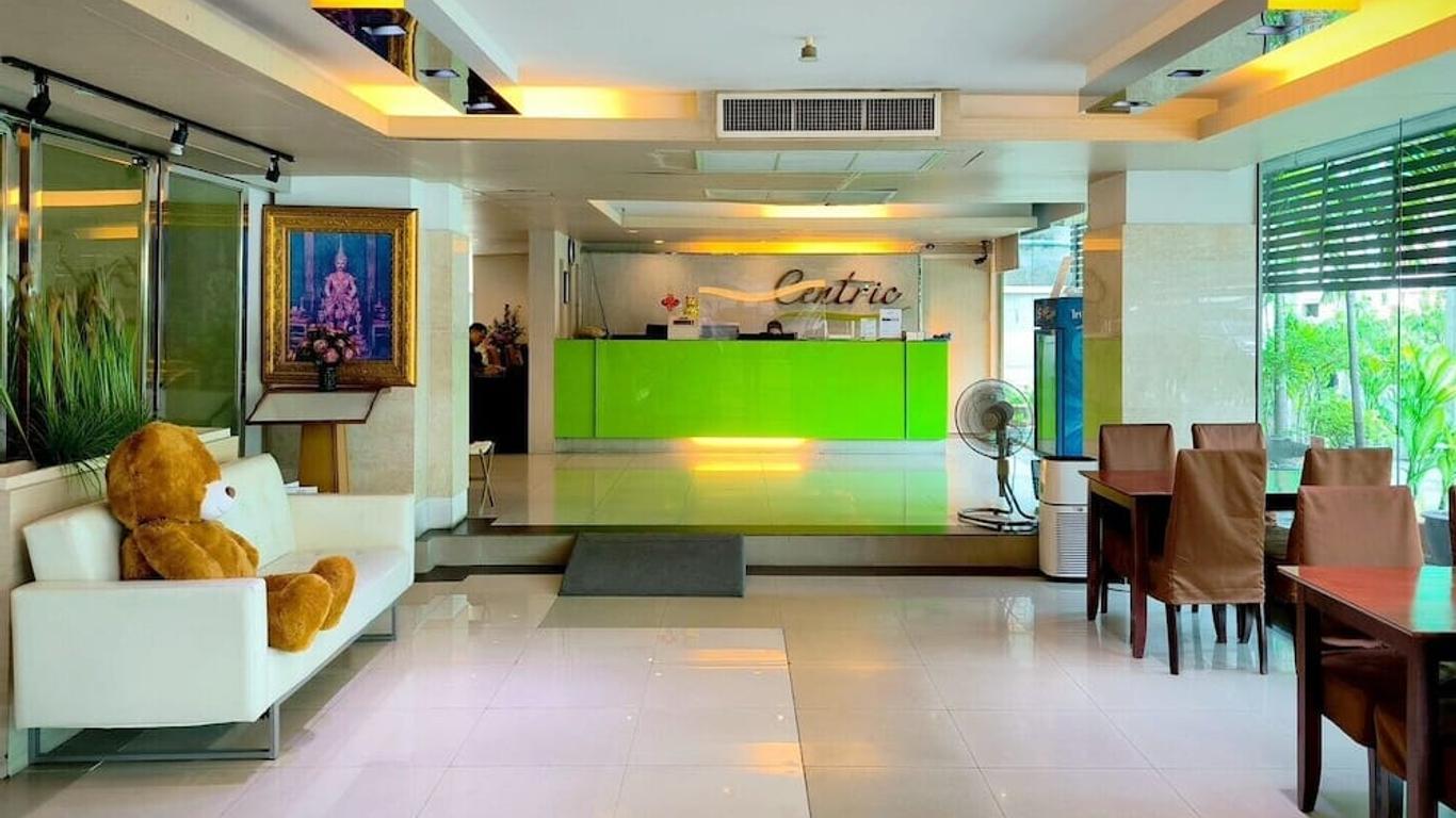 Centric Place Hotel