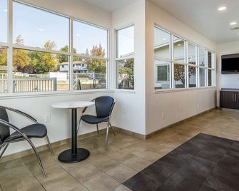 Motel 6 Concord Ca - Concord - Lobby