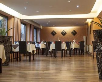 Stargaze Home Hotel - Haan - Restaurant