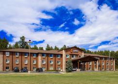 Comfort Inn and Suites Custer - Custer - Building