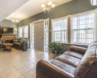 Hotel Inn & Suites - Saint John - Lobby