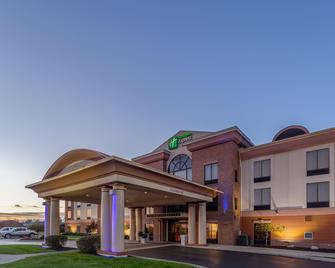 Holiday Inn Express Hotel & Suites Bowling Green - Bowling Green - Building