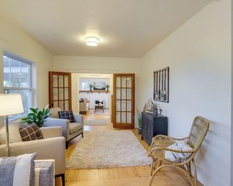 Indiana Vacation Rental - Walk to Syracuse Lake! - Syracuse - Sala de estar