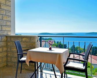 Apartments Tamara - Hvar - Balcony