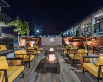 Bluestem Hotel Torrance Los Angeles, Ascend Hotel Collection - Torrance - Patio