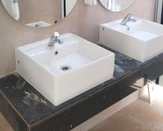 Autosave Startup Studio Dhauli Square Colive - Bhubaneswar - Baño