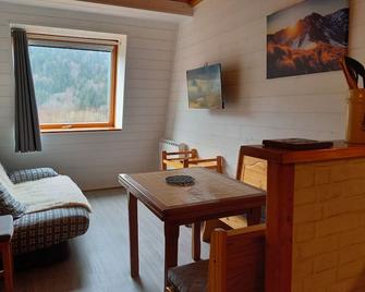 Appartement Mont Dore tout confort, 2 pièces, 4 personnes - Le Mont-Dore - Salon