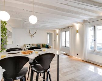 Bnbnova - 2br - La Seine & Saint Germain - 파리 - 다이닝룸