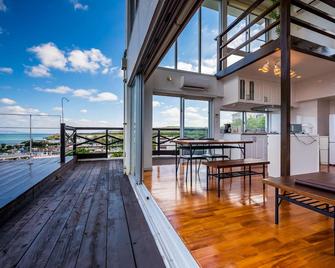 E-horizon Resort コンドミニアム 読谷 - 読谷村 - バルコニー