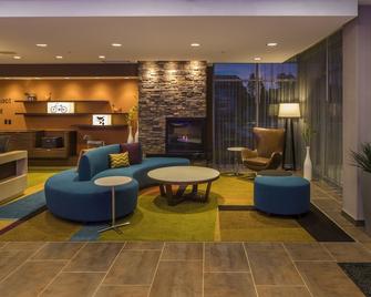 Fairfield Inn & Suites by Marriott Pittsburgh North/McCandless Crossing - Pittsburgh - Lounge