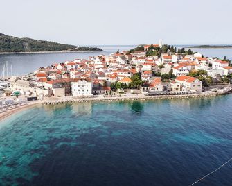 Vila Fenč - Primosten