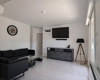 Gite l'Olivier for 6 people - 3 bedrooms with heated pool - Volx - Sala de estar
