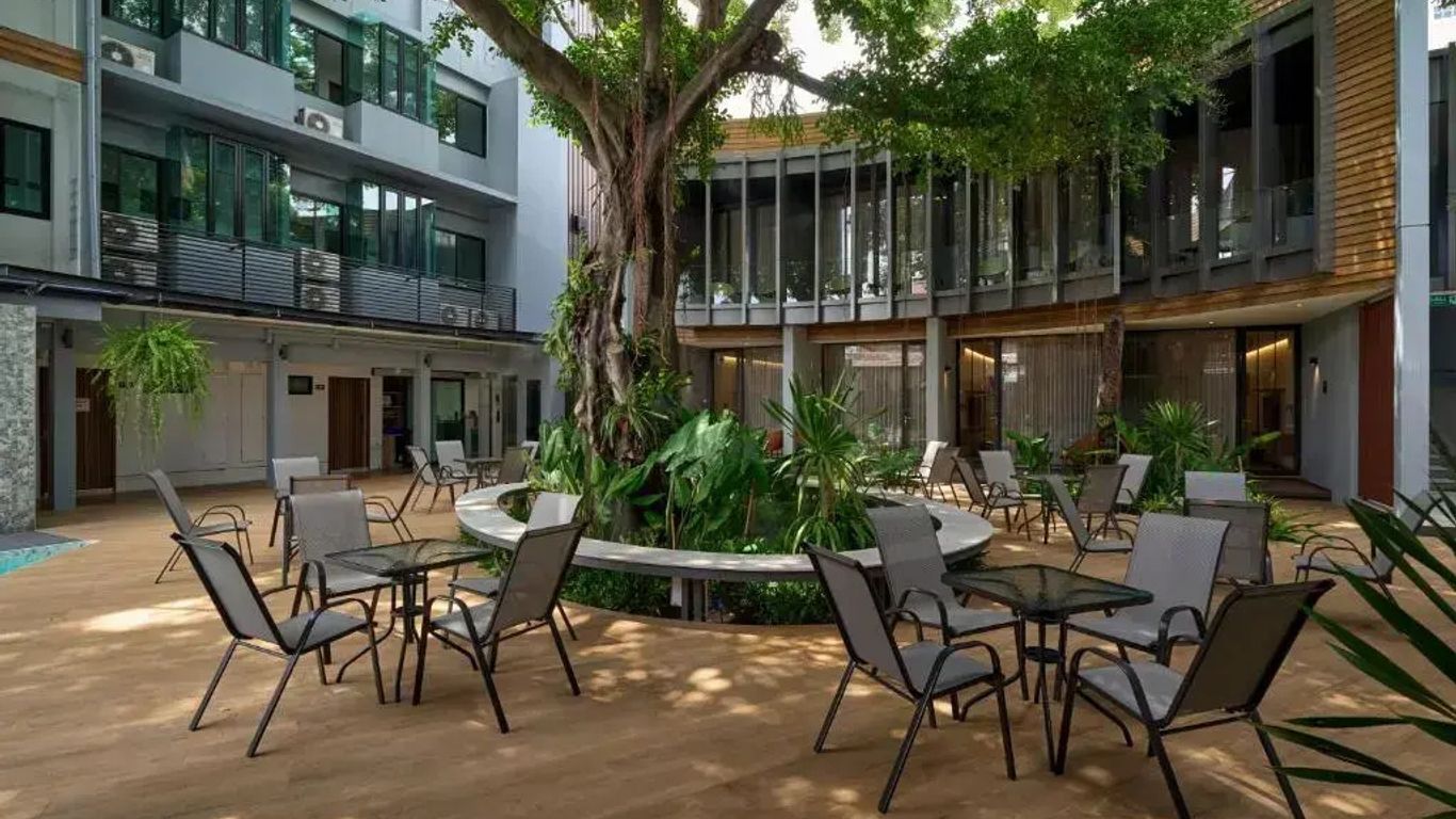 Red Door Samsen Hotel, Bangkok