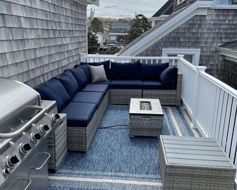 Stunning Waterfront at Beautiful Humarock Beach Opening - Marshfield - Balcony