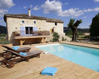 Charming Air-Conditioned Stone Residence With Heated Swimming Pool - Vallon-Pont-d'Arc - Pool