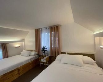 Riomana Villas Resort & Cafe - Cateel - Habitación