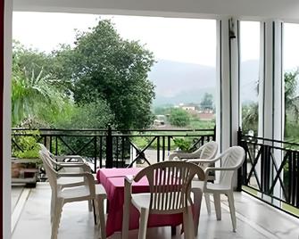 Amrit Resort Alwar - Alwar - Balkon