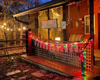 Historic Tavern Home with Modern Amenities - Bridgeton - Recepción