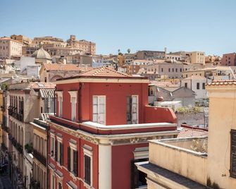 Hotel Italia - Cagliari - Vista del exterior