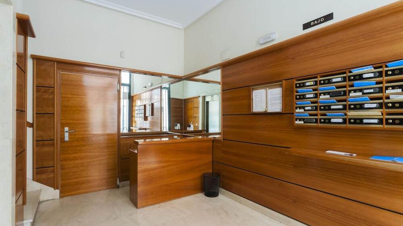 Dobo Rooms Palacio Apartments