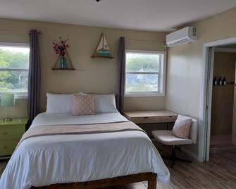 Coral Breeze - Spectacular Views Spacious Layout!!! - Georgetown - Bedroom