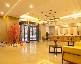 Home Plus Suites Hotel - Wuhan - Lobby