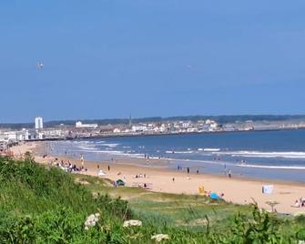 Seaside Chalet Retreat in Bridlington - Bridlington - Beach