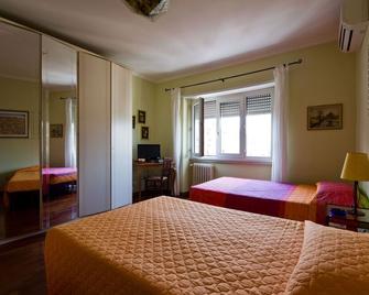 B&B Roma Appia Davila25 - Rome - Bedroom