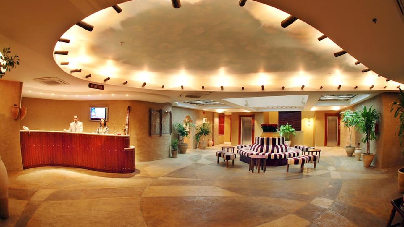 Al Liwan Suites