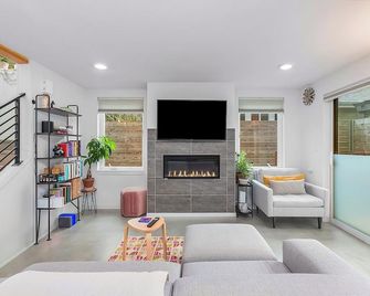 Ember & Glow Loft Retreat - Seattle - Phòng ngủ