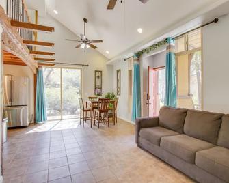 Walk to Riverfront Beach Kernville Escape - Kernville - Salon