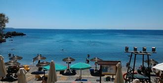Glicorisa Beach Hotel Πυθαγόρειο - Pythagorio - Παραλία
