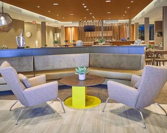SpringHill Suites by Marriott Medford Airport - Medford - Bar