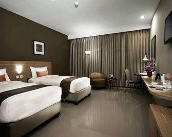 日惹奎因斯德拉克森頓酒店 - 日惹 - 日惹 - 臥室