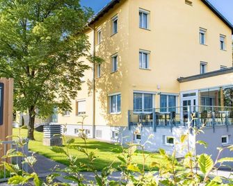 Jufa Hotel Garni Stubenberg Am See - Stubenberg - Budova