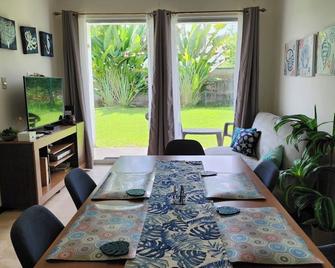 Playa Bejuco 3-bdrm home in beachfront condominium - Parrita - Comedor