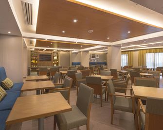 Hampton Inn by Hilton Monterrey/Galerias-Obispado - Monterrey - Restaurante