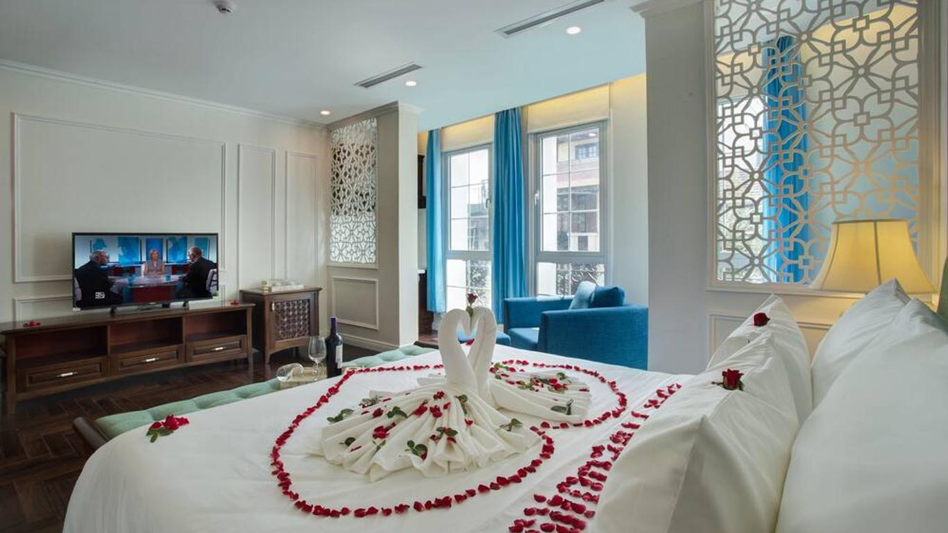 Maro Hotel