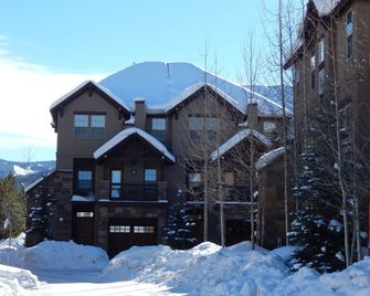 Red Quill Village - Winter Park - Budova